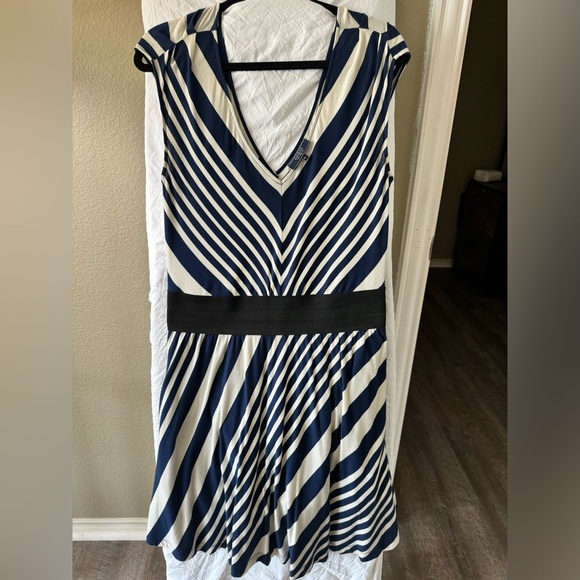 Guess Sleeveless Mini Dress - Picture 2 of 7